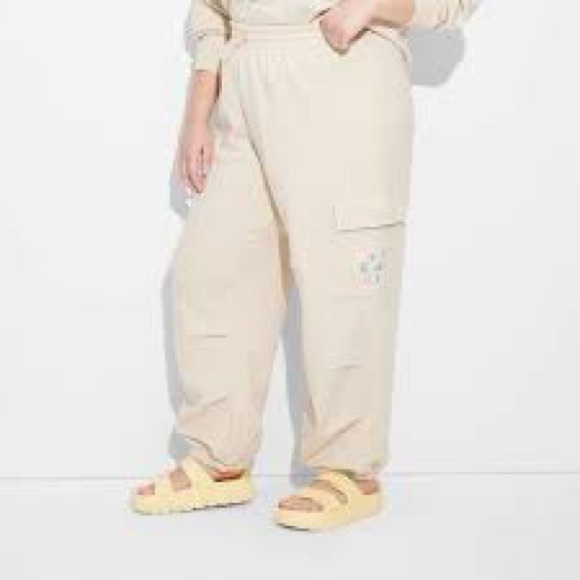 Smiley World Women's Great Day SmileyWorld Graphic Sweatshirt & Jogger Set 2X - Picture 4 of 12